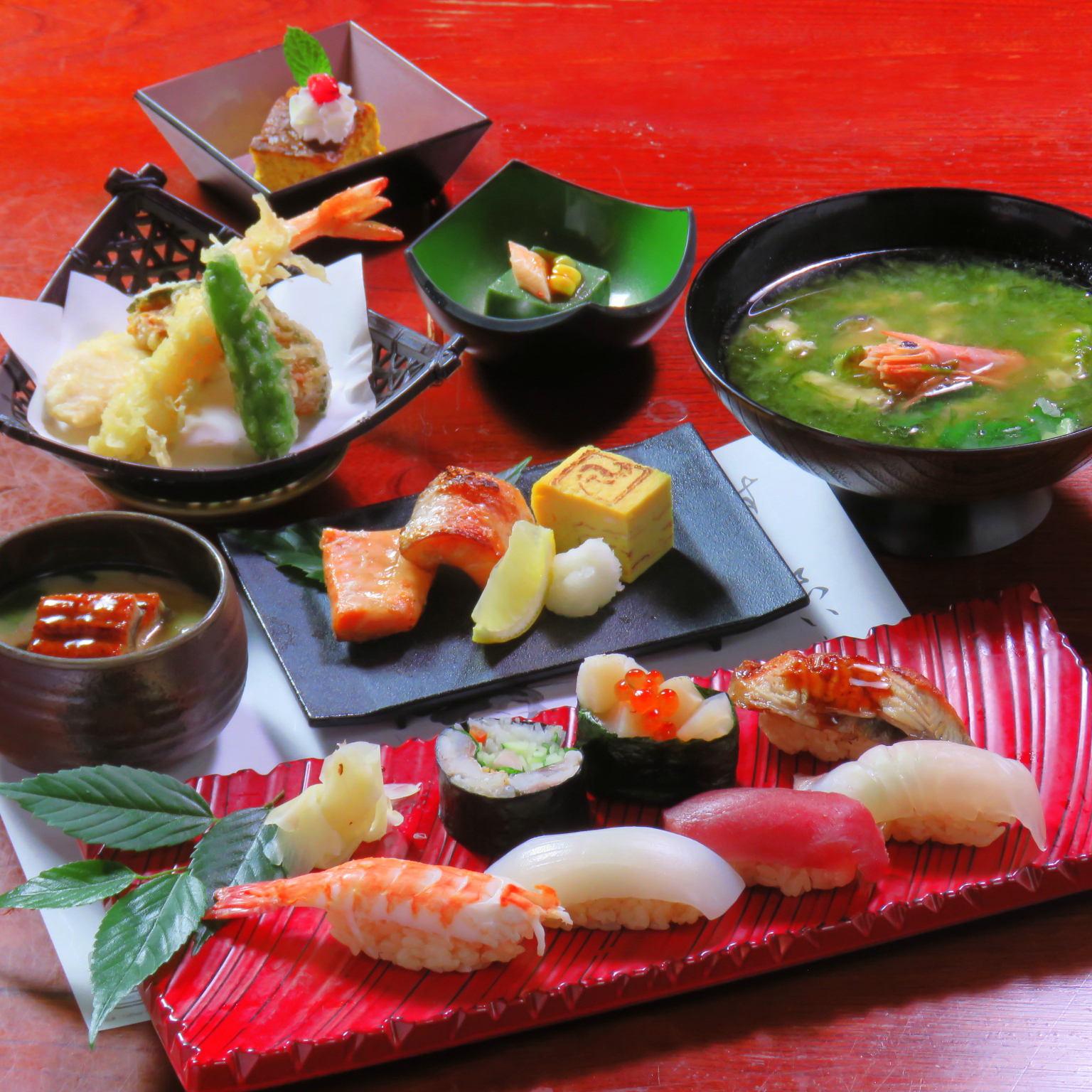 お手軽にお鮨を楽しむ鮨会食 【華】